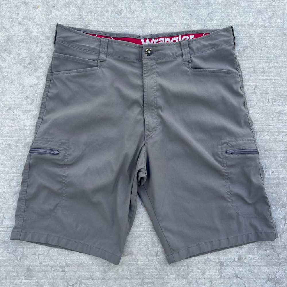 Wrangler ATG Mens Cargo Shorts Gray All Terrain Gear NW981SM Size 38 Stretch